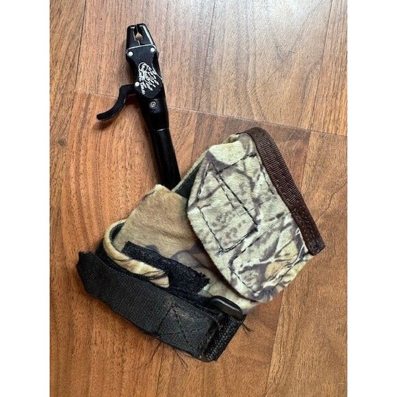 Vintage Tru Ball NEET Wrist Archery Release Camo Whole Hand Womens ? T.R.U. Ball - Picture 1 of 6